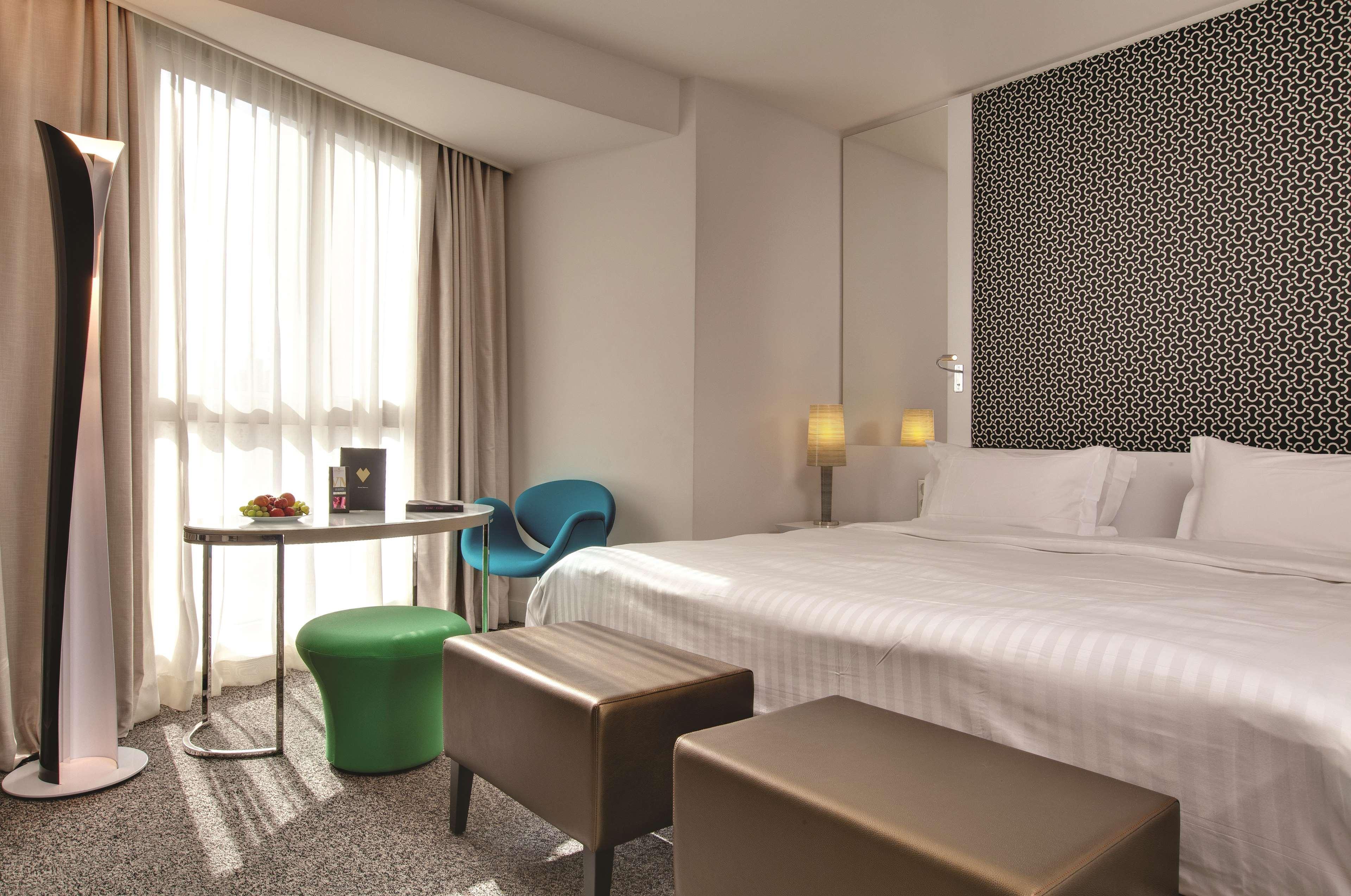 Hotel Etoile Maillot Париж Екстериор снимка